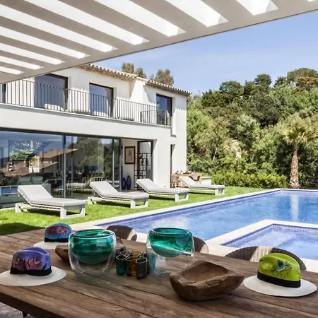 Semesterbostad Stunning Luxury Modern With Incredible Ocean Views Saint-Tropez
