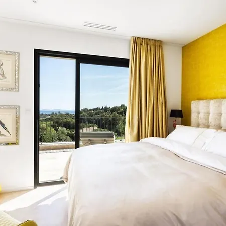 Stunning Luxury Modern With Incredible Ocean Views Сен-Тропе